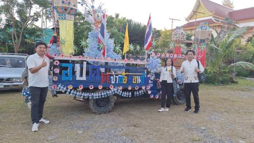 พช.เมืองเชียงราย ร่วมกิจกรรมวัดประชารัฐสร้างสุข "ทอดผ้าป่าขยะรีไซเคิล"เพื่อการพัฒนาชุมชน